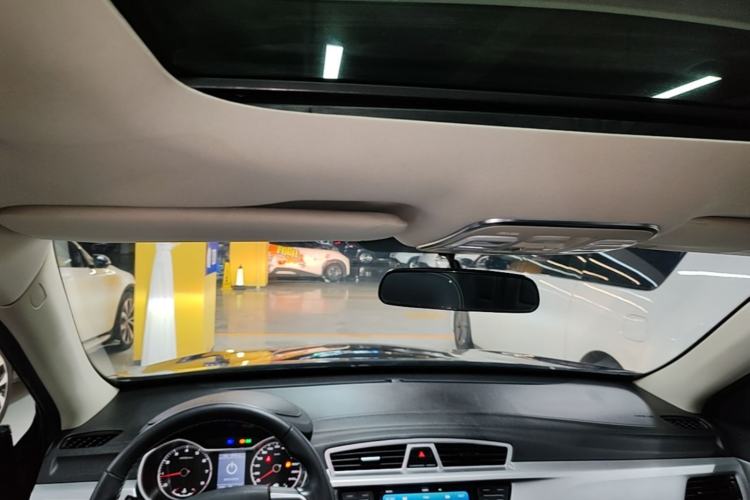 Used Geely Auto Emgrand X7 Sport 2016 1.8TD Automatic ZhiShang Model Headliner