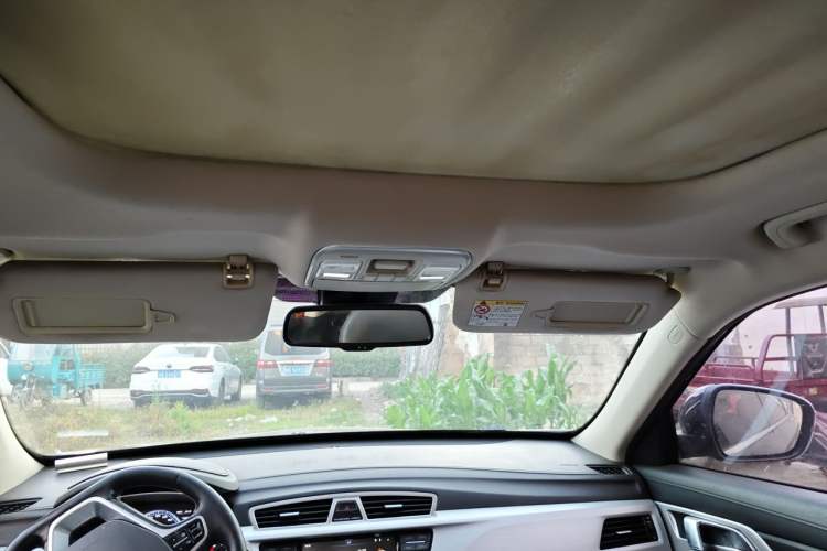 Used Geely Auto Emgrand X7 Sport 2016 1.8TD Automatic Smart Connectivity Version Headliner