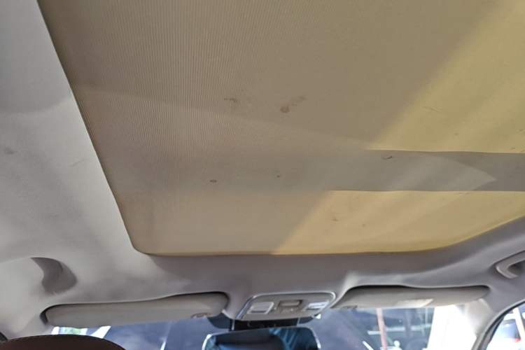 Used Geely Auto Emgrand X7 Sport 2016 1.8TD Automatic ZhiZun Version Headliner