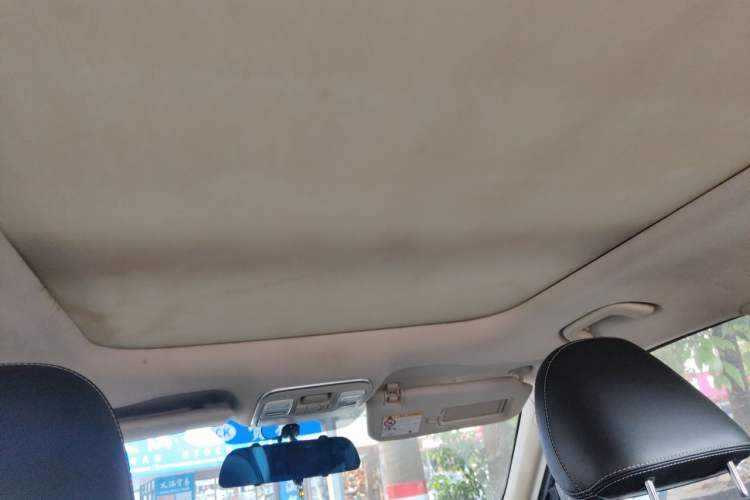 Used Geely Auto Emgrand X7 Sport 2016 2.0L Manual ZhiShang Version Headliner
