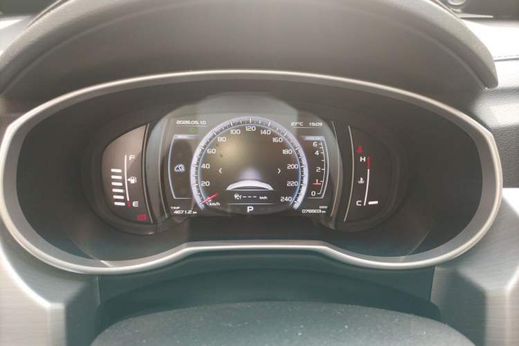 Used Geely Auto Emgrand X7 Sport 2016 1.8TD Automatic ZhiZun Version Instrument Cluster