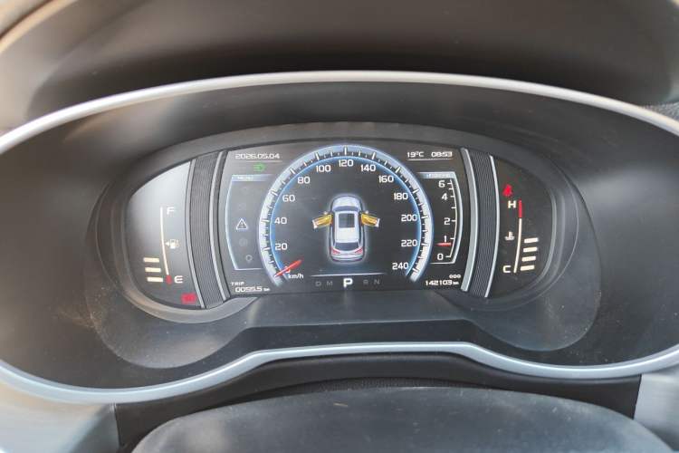 Used Geely Auto Emgrand X7 Sport 2016 1.8TD Automatic ZhiZun Version Instrument Cluster