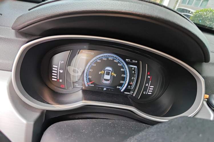 Used Geely Auto Emgrand X7 Sport 2016 1.8TD Automatic ZhiZun Version Instrument Cluster