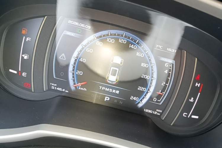 Used Geely Auto Emgrand X7 Sport 2016 1.8TD Automatic ZhiZun Version Instrument Cluster