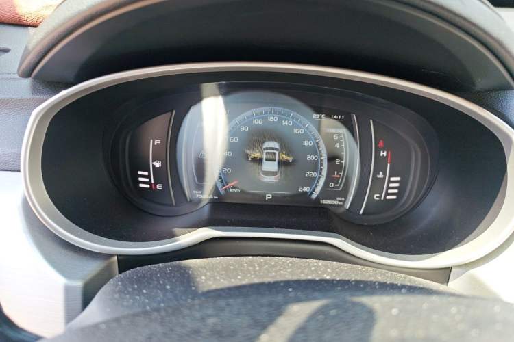 Used Geely Auto Emgrand X7 Sport 2016 1.8TD Automatic Smart Model Instrument Cluster