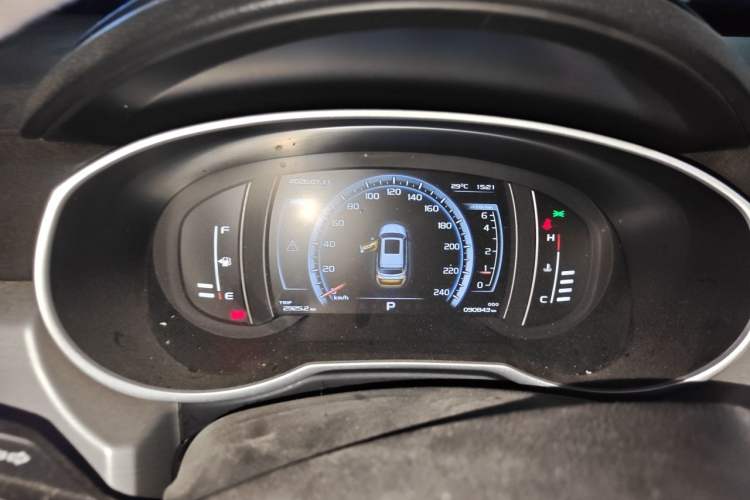 Used Geely Auto Emgrand X7 Sport 2016 1.8TD Automatic Smart Connectivity Version Instrument Cluster