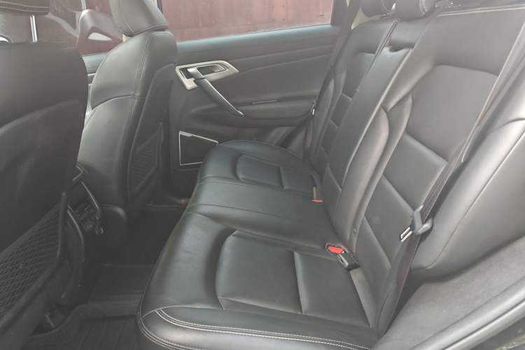 Used Geely Auto Emgrand X7 Sport 2016 1.8TD Automatic Smart Model Interior 1