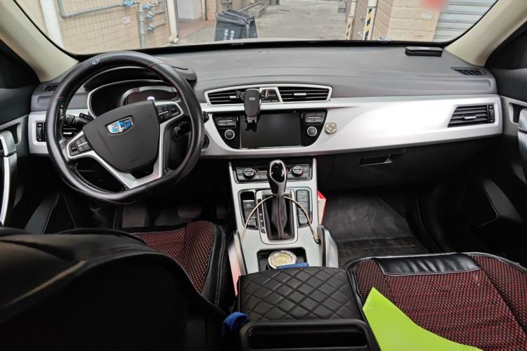 Used Geely Auto Emgrand X7 Sport 2016 1.8TD Automatic Smart Model Interior 2