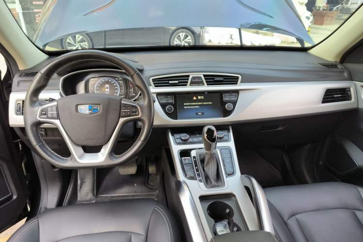 Used Geely Auto Emgrand X7 Sport 2016 1.8TD Automatic Smart Model Interior 2