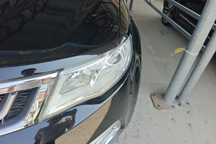 Used Geely Auto Emgrand X7 Sport 2016 1.8TD Automatic ZhiShang Model Left Front Headlight