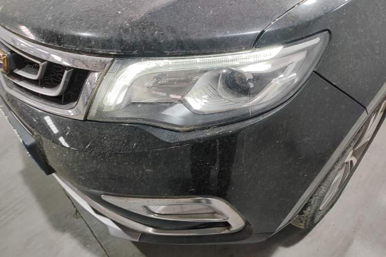 Used Geely Auto Emgrand X7 Sport 2016 1.8TD Automatic ZhiZun Version Left Front Headlight