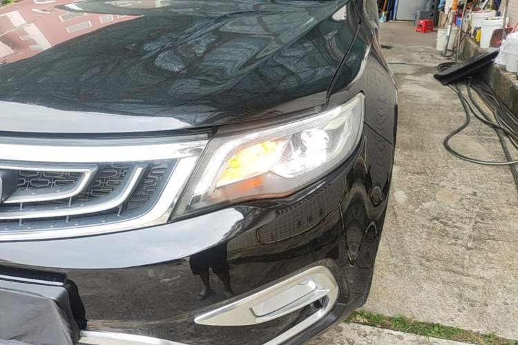 Used Geely Auto Emgrand X7 Sport 2016 1.8TD Automatic Smart Model Left Front Headlight
