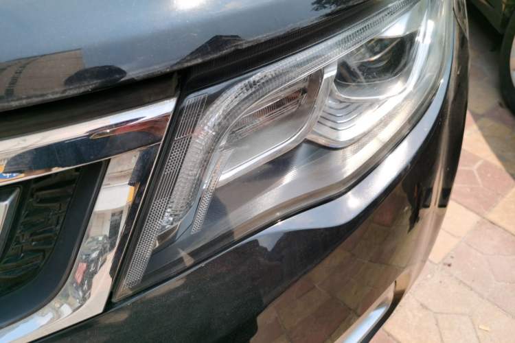 Used Geely Auto Emgrand X7 Sport 2016 1.8TD Automatic Smart Model Left Front Headlight