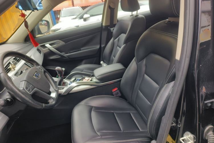 Used Geely Auto Emgrand X7 Sport 2016 2.0L Manual ZhiShang Version Left Front Seat