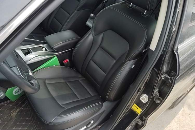 Used Geely Auto Emgrand X7 Sport 2016 1.8TD Automatic Smart Model Left Front Seat