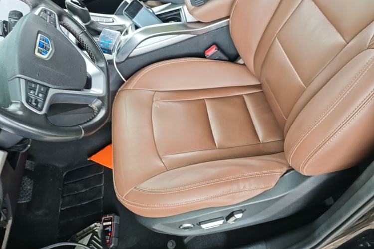 Used Geely Auto Emgrand X7 Sport 2016 1.8TD Automatic All-Wheel-Drive ZhiZun Edition Left Front Seat