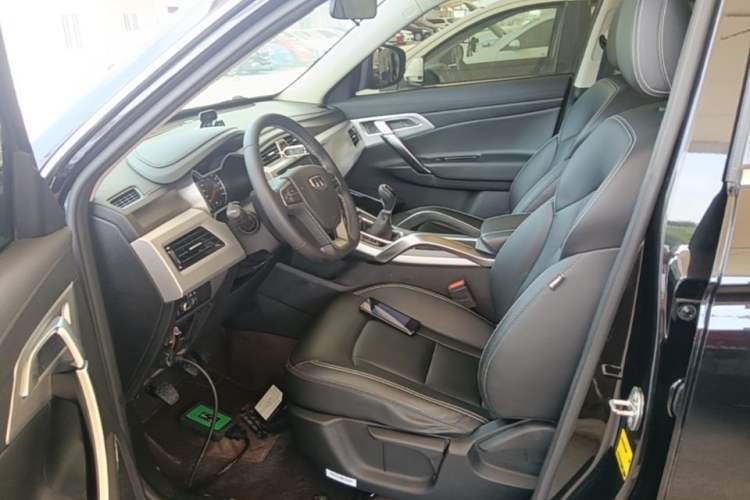 Used Geely Auto Emgrand X7 Sport 2016 2.0L Manual ZhiShang Version Left Front Seat