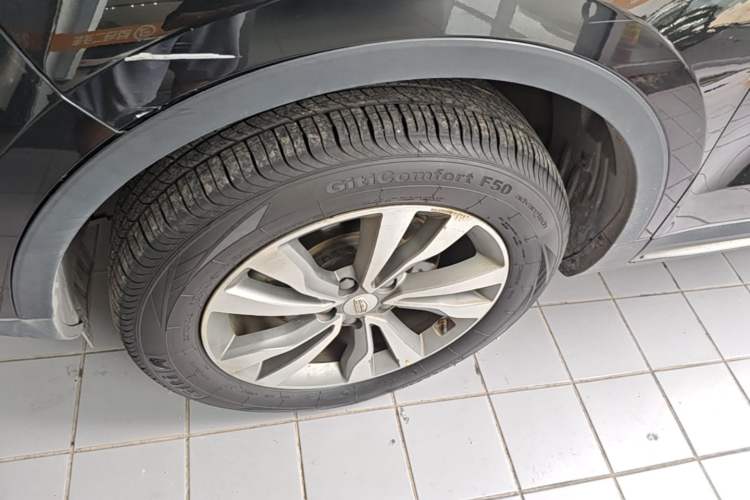 Used Geely Auto Emgrand X7 Sport 2016 1.8TD Automatic Smart Model Left Front Wheel Hub