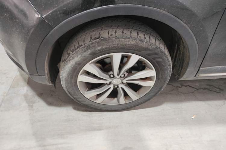 Used Geely Auto Emgrand X7 Sport 2016 1.8TD Automatic ZhiZun Version Left Front Wheel Hub