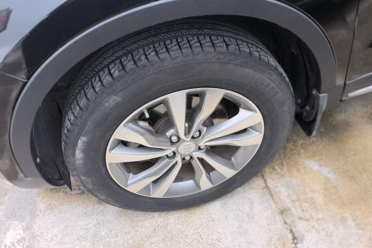 Used Geely Auto Emgrand X7 Sport 2016 2.0L Manual Smart Connect Version Left Front Wheel Hub