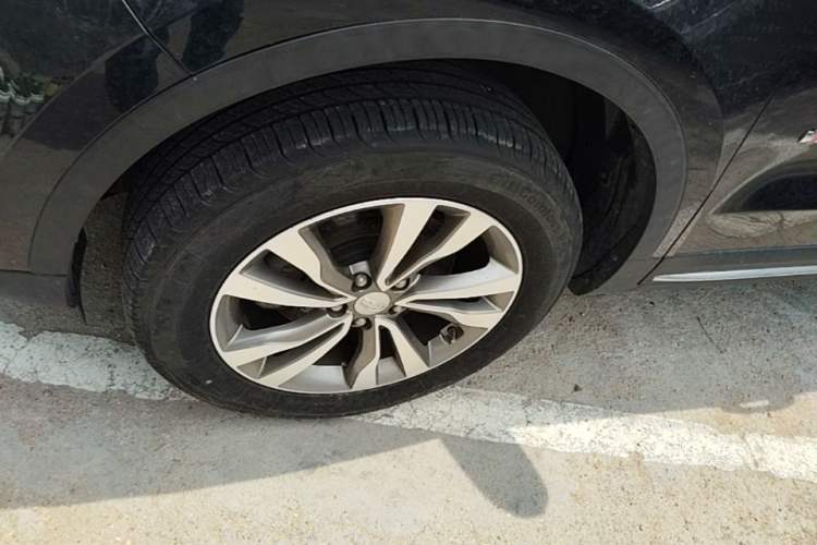 Used Geely Auto Emgrand X7 Sport 2016 1.8TD Automatic Smart Model Left Front Wheel Hub