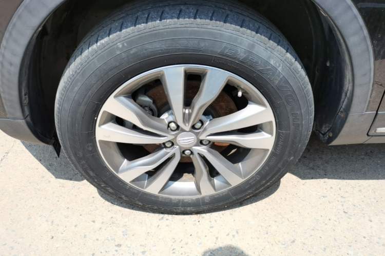 Used Geely Auto Emgrand X7 Sport 2016 1.8TD Automatic Smart Model Left Front Wheel Hub