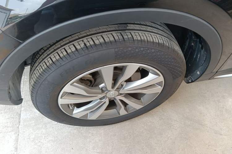 Used Geely Auto Emgrand X7 Sport 2016 2.0L Manual ZhiShang Version Left Front Wheel Hub