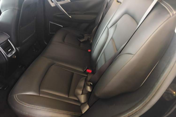 Used Geely Auto Emgrand X7 Sport 2016 1.8TD Automatic ZhiShang Model Left Rear Seat
