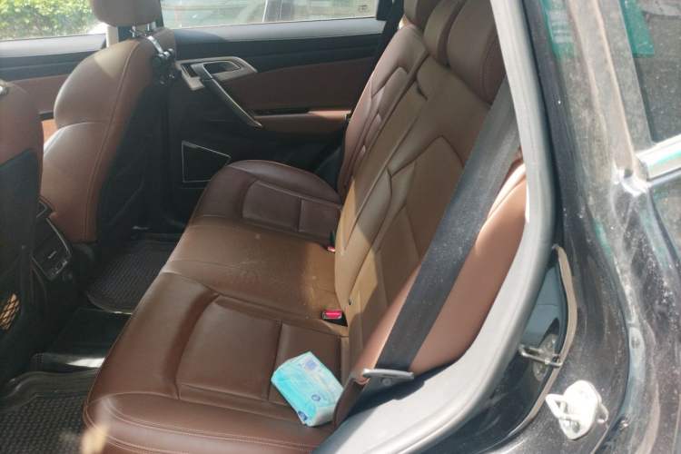 Used Geely Auto Emgrand X7 Sport 2016 1.8TD Automatic ZhiZun Version Left Rear Seat