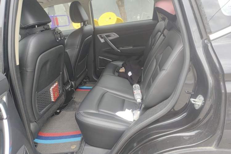 Used Geely Auto Emgrand X7 Sport 2016 1.8TD Automatic ZhiShang Model Left Rear Seat