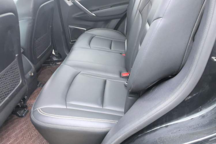 Used Geely Auto Emgrand X7 Sport 2016 2.0L Manual Smart Connect Version Left Rear Seat