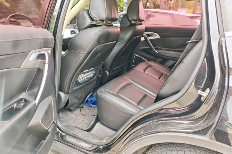 Used Geely Auto Emgrand X7 Sport 2016 2.0L Manual ZhiShang Version Left Rear Seat