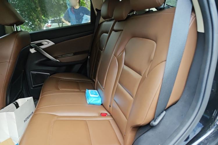 Used Geely Auto Emgrand X7 Sport 2016 1.8TD Automatic ZhiZun Version Left Rear Seat