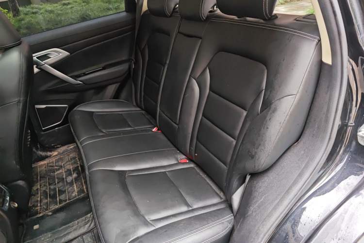 Used Geely Auto Emgrand X7 Sport 2016 1.8TD Automatic Smart Model Left Rear Seat