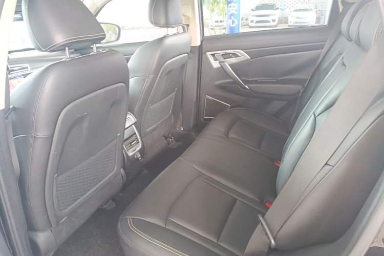 Used Geely Auto Emgrand X7 Sport 2016 1.8TD Automatic Smart Model Left Rear Seat