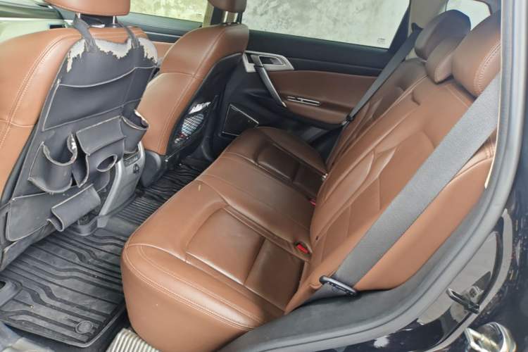 Used Geely Auto Emgrand X7 Sport 2016 1.8TD Automatic Smart Model Left Rear Seat