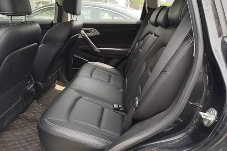 Used Geely Auto Emgrand X7 Sport 2016 1.8TD Automatic Smart Model Left Rear Seat