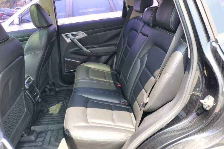 Used Geely Auto Emgrand X7 Sport 2016 1.8TD Automatic Smart Model Left Rear Seat