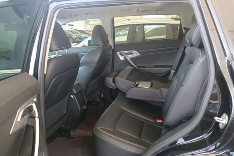 Used Geely Auto Emgrand X7 Sport 2016 2.0L Manual ZhiShang Version Left Rear Seat