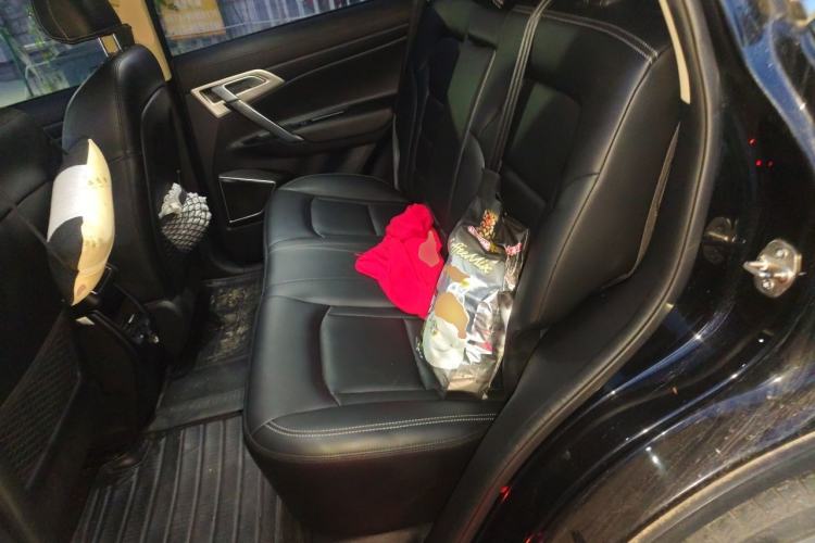 Used Geely Auto Emgrand X7 Sport 2016 1.8TD Automatic Smart Model Left Rear Seat