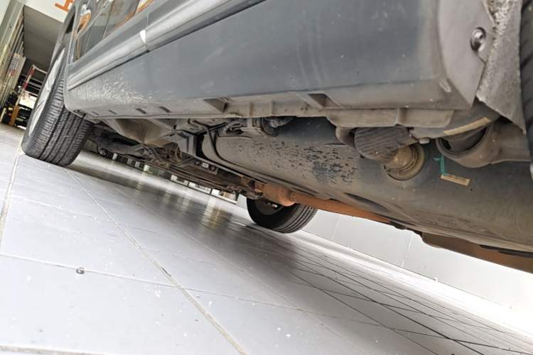 Used Geely Auto Emgrand X7 Sport 2016 1.8TD Automatic Smart Model Left Side Sill