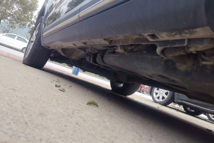 Used Geely Auto Emgrand X7 Sport 2016 1.8TD Automatic ZhiZun Version Left Side Sill
