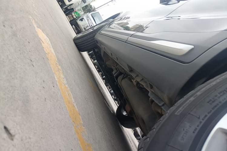 Used Geely Auto Emgrand X7 Sport 2016 1.8TD Automatic Smart Model Left Side Sill
