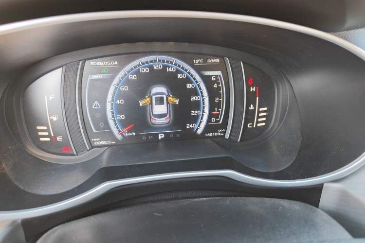 Used Geely Auto Emgrand X7 Sport 2016 1.8TD Automatic ZhiZun Version Odometer Close Up