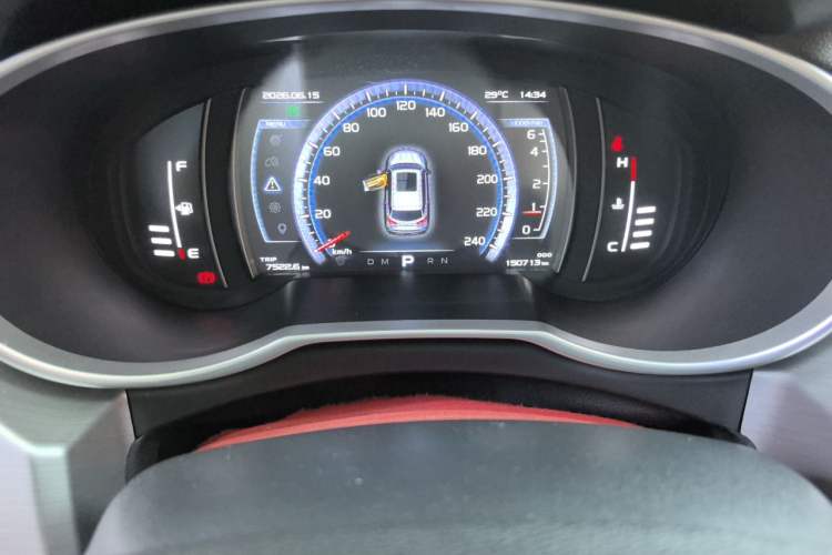 Used Geely Auto Emgrand X7 Sport 2016 1.8TD Automatic ZhiZun Version Odometer Close Up