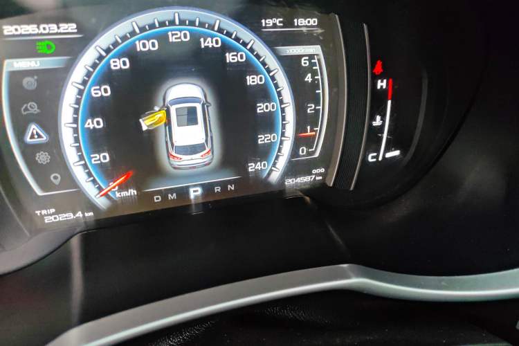 Used Geely Auto Emgrand X7 Sport 2016 1.8TD Automatic ZhiZun Version Odometer Close Up