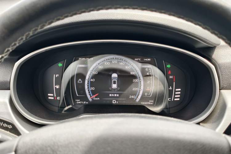 Used Geely Auto Emgrand X7 Sport 2016 1.8TD Automatic Smart Model Odometer Close Up
