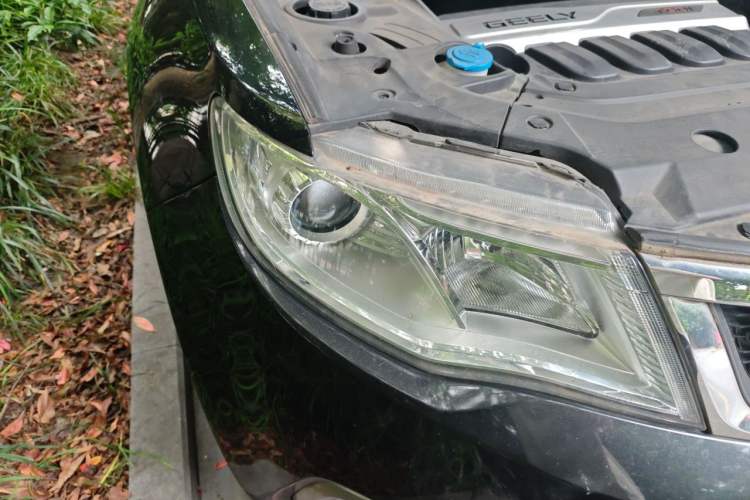 Used Geely Auto Emgrand X7 Sport 2016 1.8TD Automatic Smart Connectivity Version Right Front Headlight
