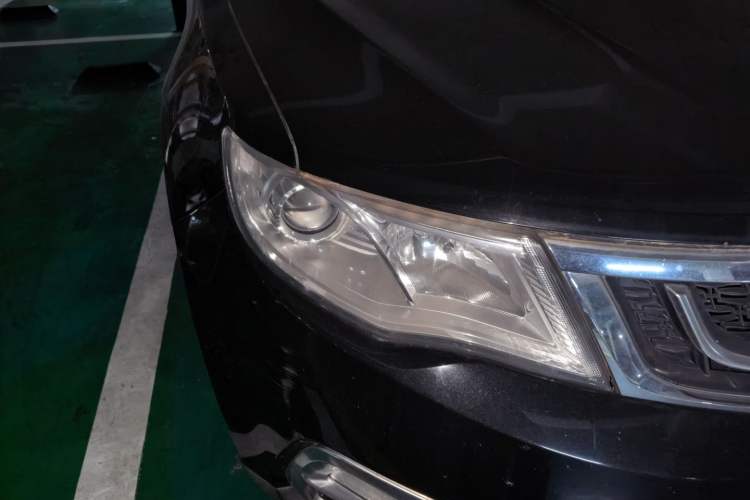 Used Geely Auto Emgrand X7 Sport 2016 2.0L Manual ZhiShang Version Right Front Headlight