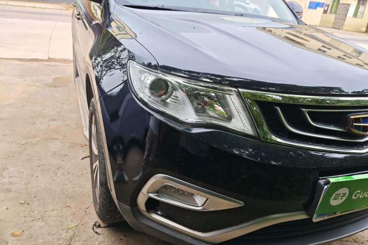 Used Geely Auto Emgrand X7 Sport 2016 2.0L Manual ZhiShang Version Right Front Headlight